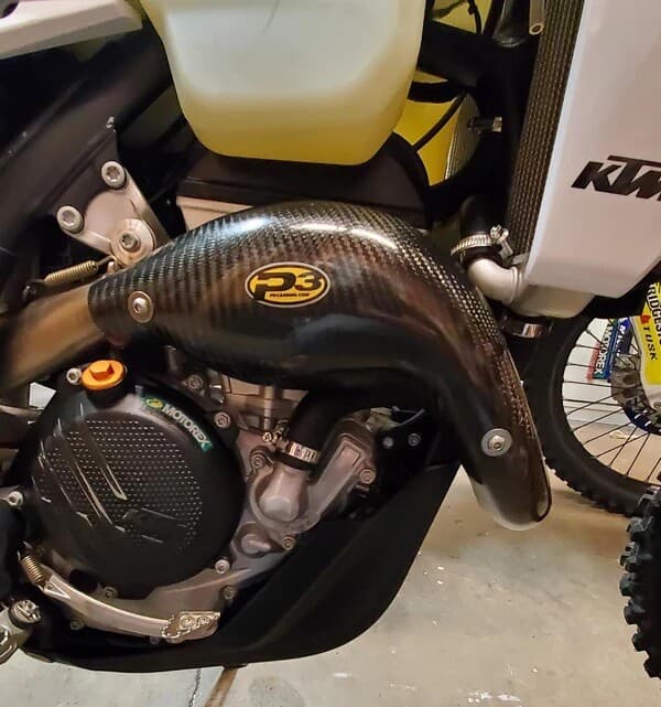P3 - 201056 - Carbon Fiber Header Heat Shield
